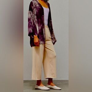 NEW without tags Gorgeous silky feel kimono in muted purples size L